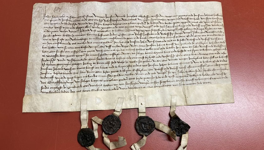 Oorkonde met zegels